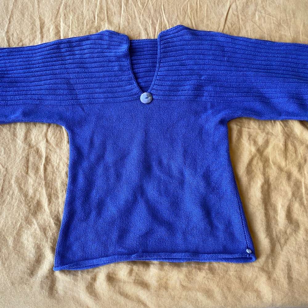 Periwinkle, cotton, tunic sweater. Size small